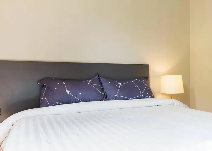 2 Bedrooms, Bts Asok, Terminal 21, Sukhumvit